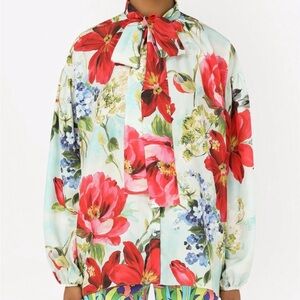 Dolce & Gabbana Red Floral silk Blouse with bow. NWT. Oversized